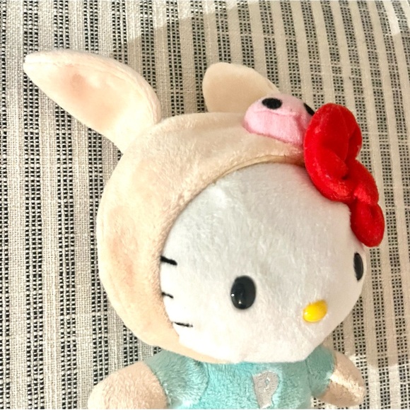 🎉RARE🎉 - Sanrio limited edition Hello Kitty dressed as Pippo the Pig 🐽 - Picture 6 of 12